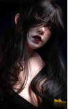 Vampirella, sedienta y CALIENTE • SiliconGirls
