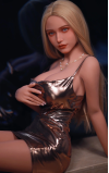 Nia, una rubia muy decidida • SiliconGirls