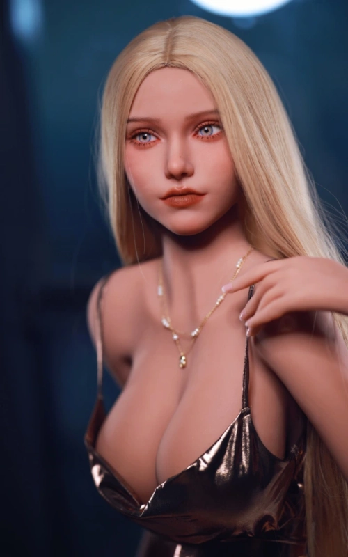 Nia, una rubia muy decidida • SiliconGirls