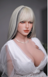 Tiana, tu novia lista para la acción • SiliconGirls