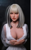 Tiana, tu novia lista para la acción • SiliconGirls