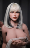 Tiana, tu novia lista para la acción • SiliconGirls