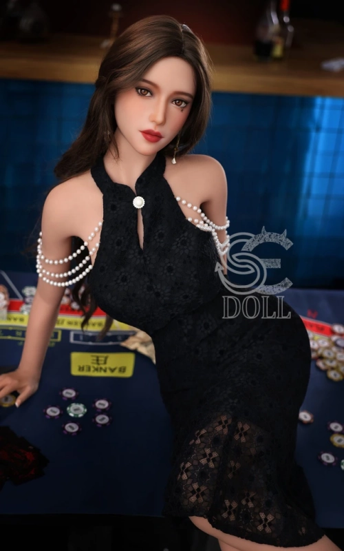 Queena, sua companheira IDEAL • SiliconGirls