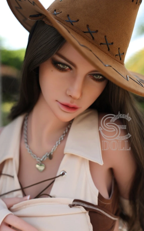 Hazel A., un buen par de razones • SiliconGirls