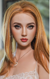 Mandie, uma jovem com grandes curvas • SiliconGirls