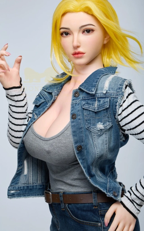 A-18, tu guardiana terrestre • SiliconGirls