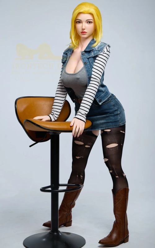 C-18, sua guardiã terrena • SiliconGirls