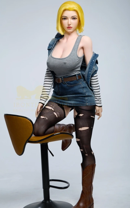 C-18, sua guardiã terrena • SiliconGirls