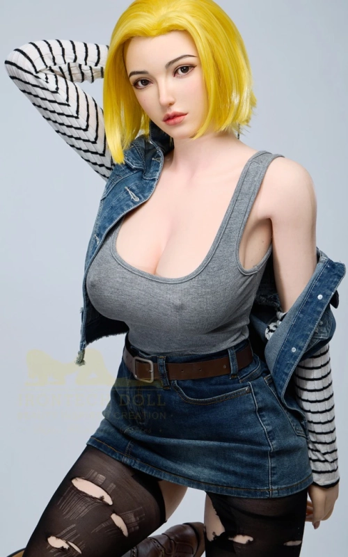 C-18, sua guardiã terrena • SiliconGirls