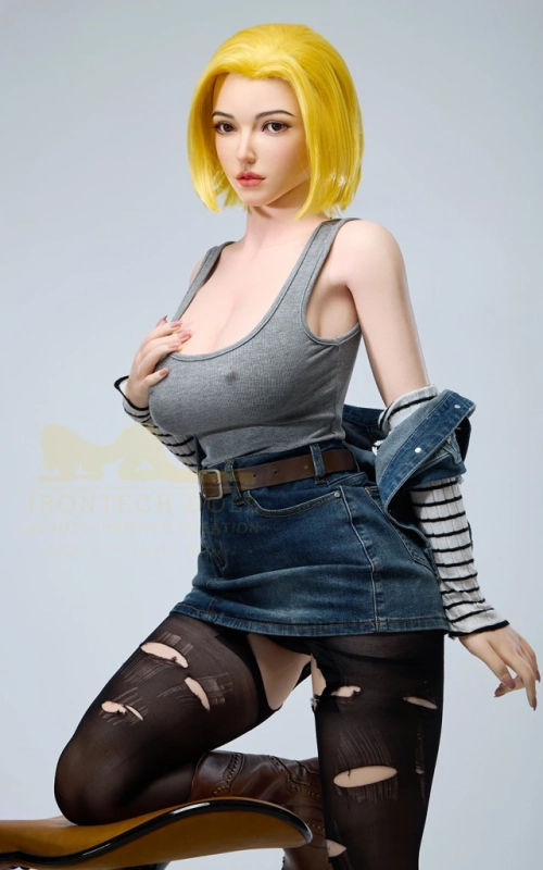 C-18, sua guardiã terrena • SiliconGirls