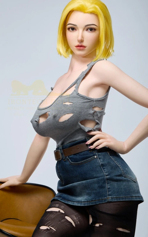 A-18, tu guardiana terrestre • SiliconGirls