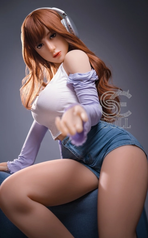Skyla, joven y libre • SiliconGirls