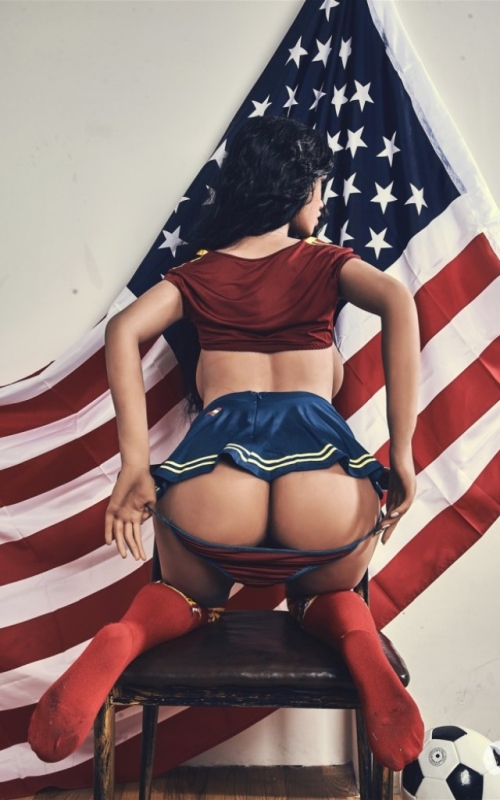 Roxane, uma rapariga sempre disponível para ti Roxane, uma rapariga sempre disponível para ti