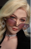 Lubby, una rubia ardiente y fogosa • SiliconGirls