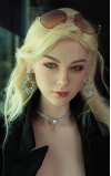 Lubby, una rubia ardiente y fogosa • SiliconGirls