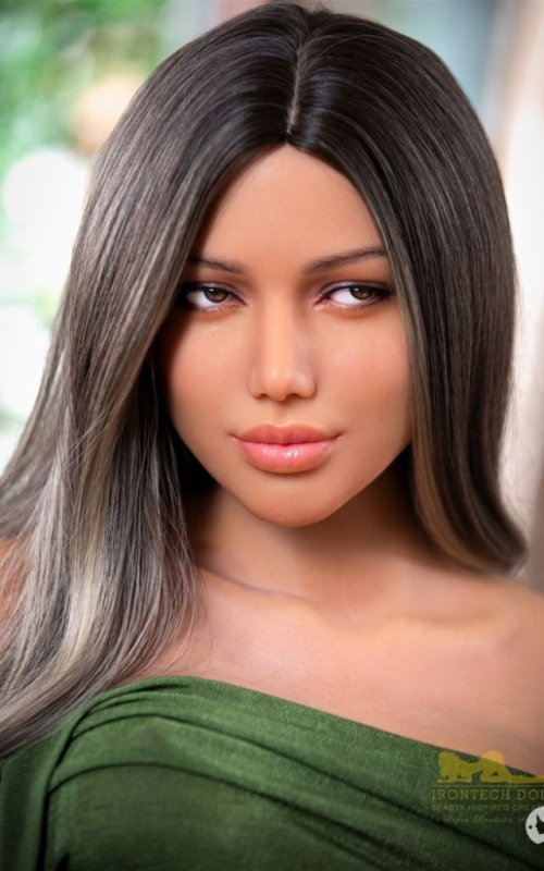 Krissy, doce pele canela