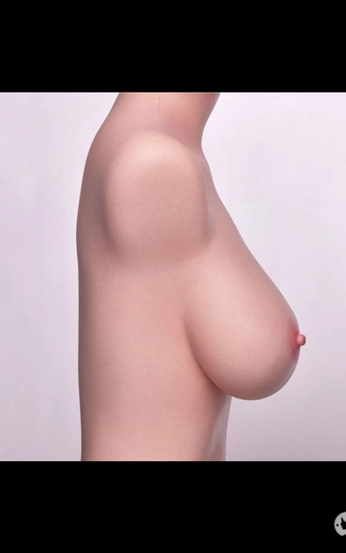 Busto realista Karmen