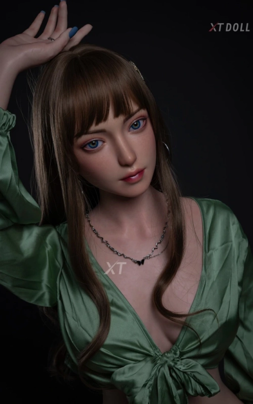 Flora Gremory, cuidadosa e dedicada • SiliconGirls