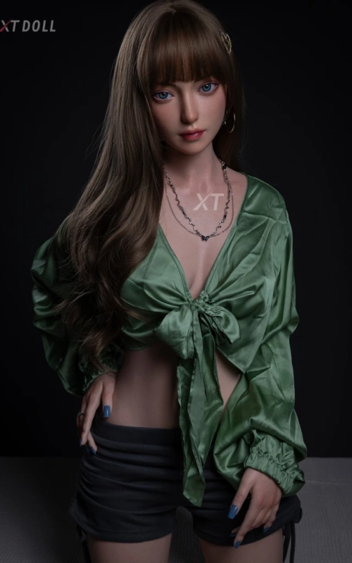 Flora Gremory, cuidadosa e dedicada • SiliconGirls