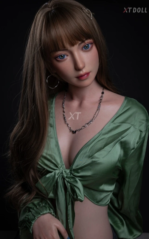 Flora Gremory, cuidadosa e dedicada • SiliconGirls