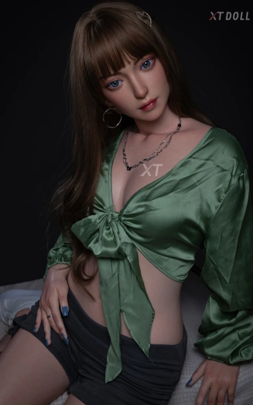 Flora Gremory, cuidadosa e dedicada • SiliconGirls