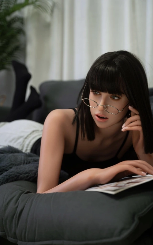 Miana, una hipster con ganas de marcha • SiliconGirls