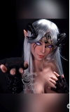 Lunma, bien dotada y animada • SiliconGirls