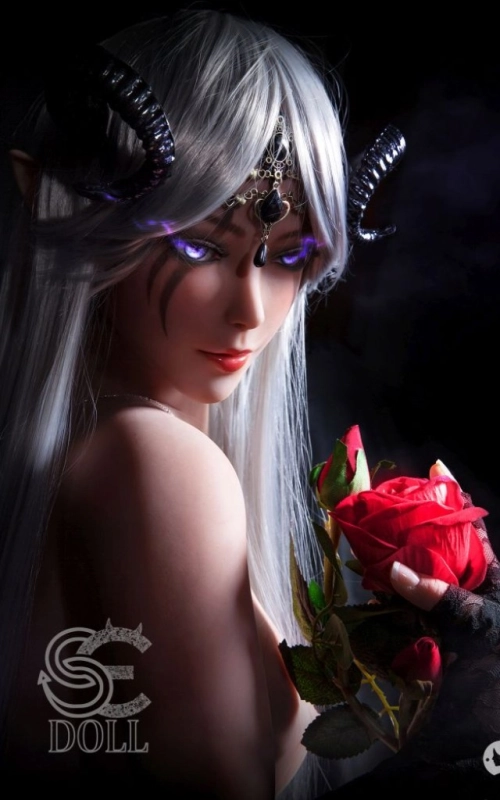 Lunma, bien dotada y animada • SiliconGirls