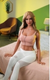 Pam, una rubia escultural • SiliconGirls