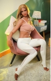 Pam, una rubia escultural • SiliconGirls