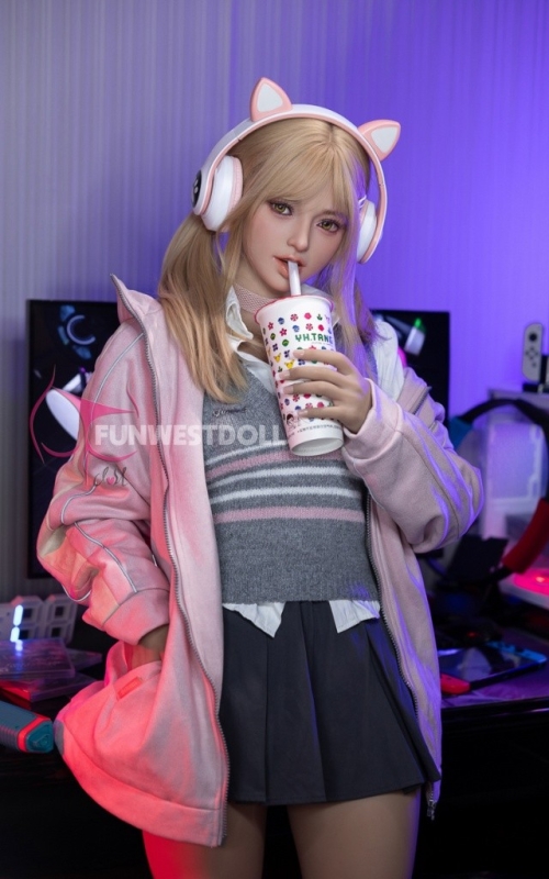 Fang, a tua miúda Gamer Fang, a tua miúda Gamer