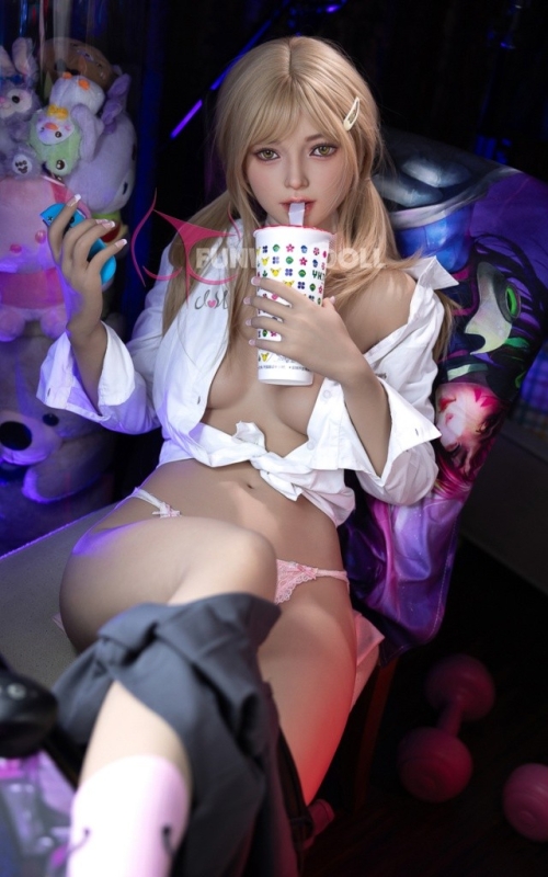 Fang, a tua miúda Gamer Fang, a tua miúda Gamer