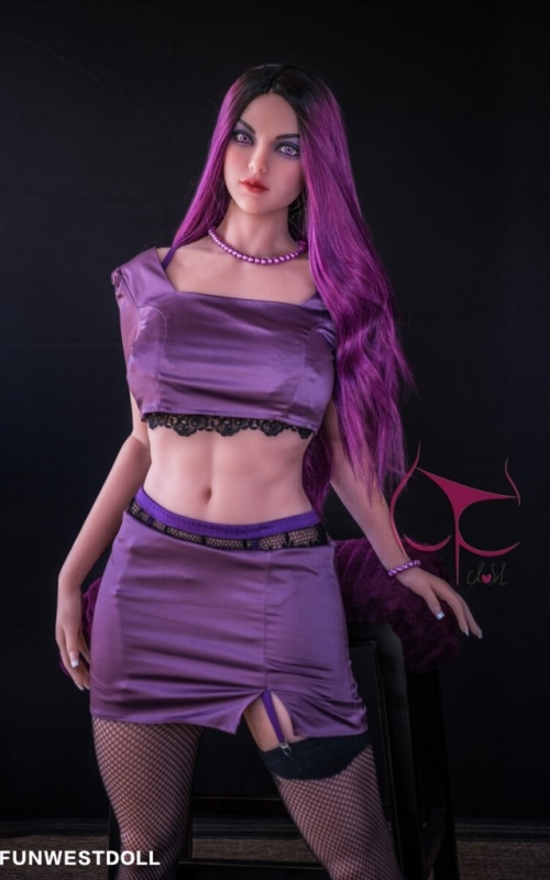 Leila, beleza gótica Leila, beleza gótica