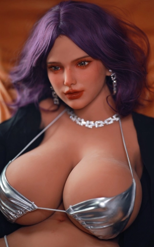 Torso Bego, lo mejor se guarda en frasco pequeño • SiliconGirls