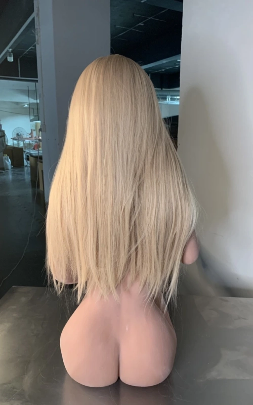 Nia, una rubia muy decidida • SiliconGirls