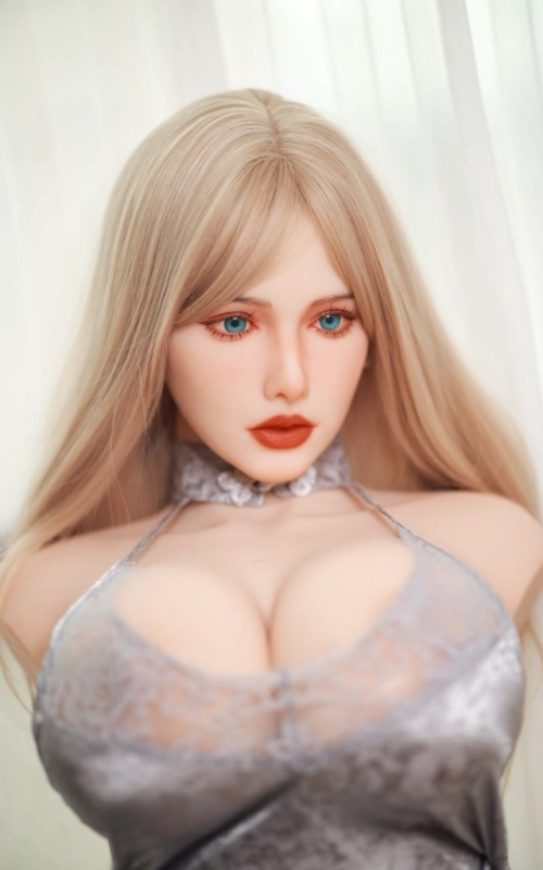 Torso Arianne, lo mejor se guarda en frasco pequeño • SiliconGirls
