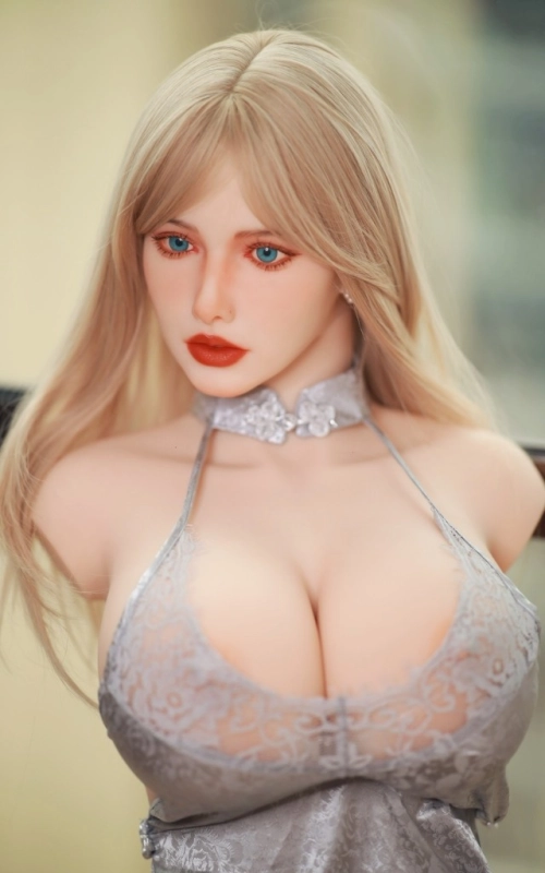 Torso Arianne, lo mejor se guarda en frasco pequeño • SiliconGirls