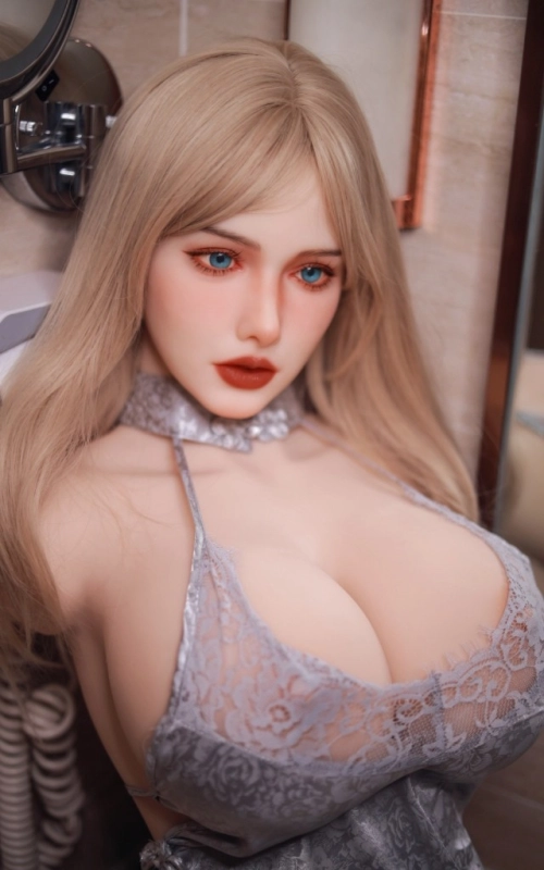 Torso Arianne, lo mejor se guarda en frasco pequeño • SiliconGirls