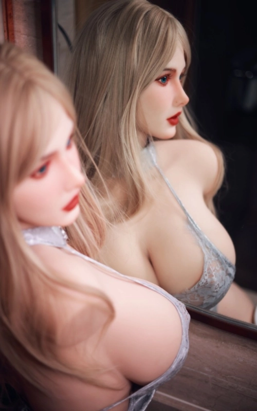 Torso Arianne, lo mejor se guarda en frasco pequeño • SiliconGirls