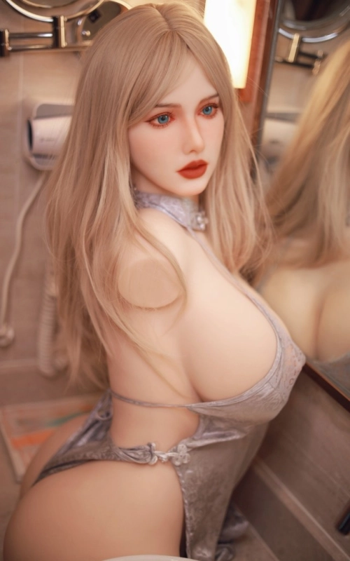 Torso Arianne, lo mejor se guarda en frasco pequeño • SiliconGirls