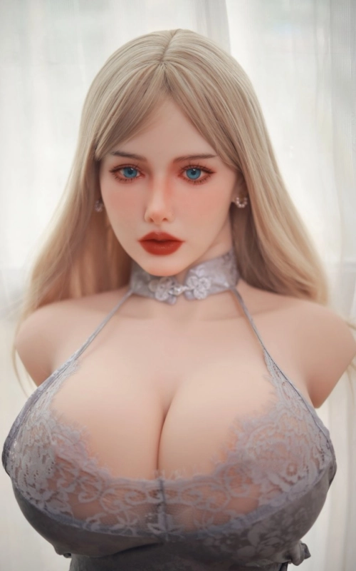 Torso Arianne, lo mejor se guarda en frasco pequeño • SiliconGirls