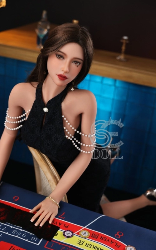 Queena, tu perfecta compañera • SiliconGirls