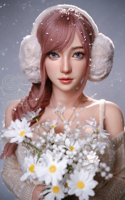 Charmie, tu fuego ante al frio • SiliconGirls