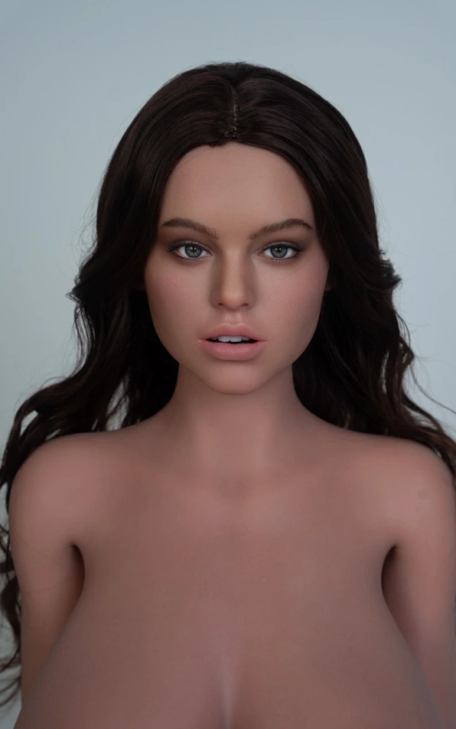 Irmanna, una belleza bien armada • SiliconGirls