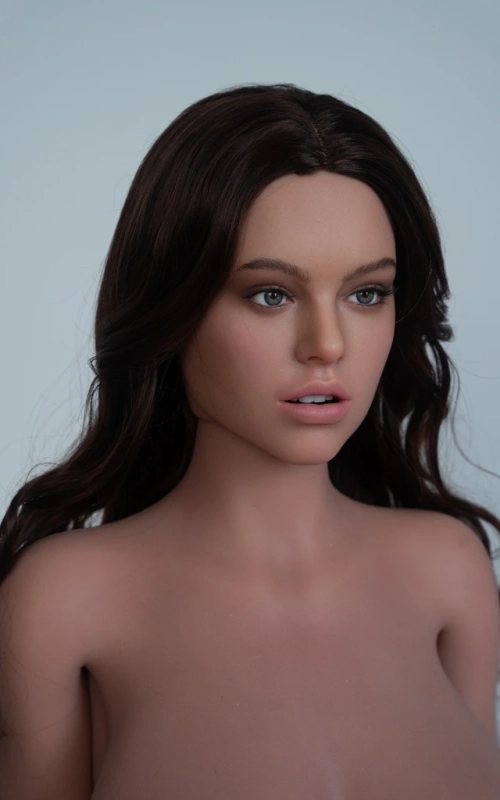 Irmanna, una belleza bien armada • SiliconGirls