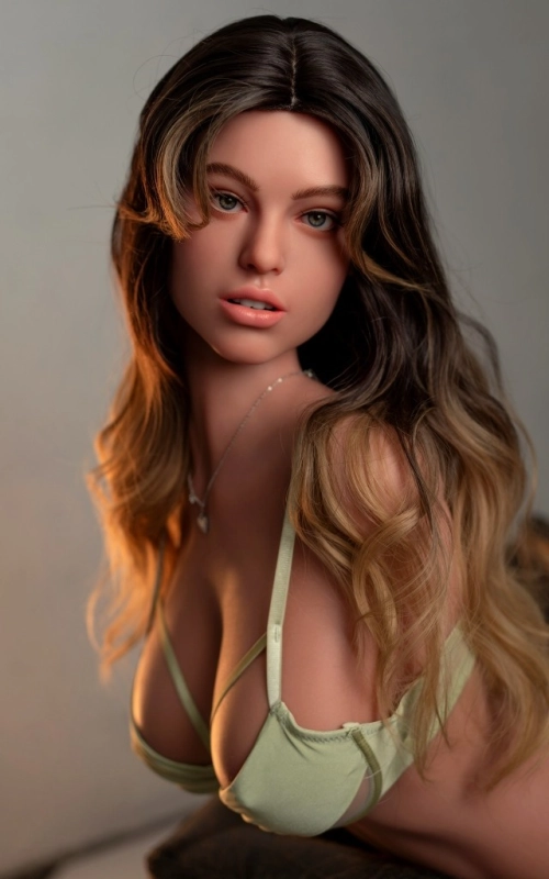 Torso Elektra, sensualidade imponente • SiliconGirls