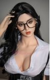 Reina, una secretaria muy excitante • SiliconGirls