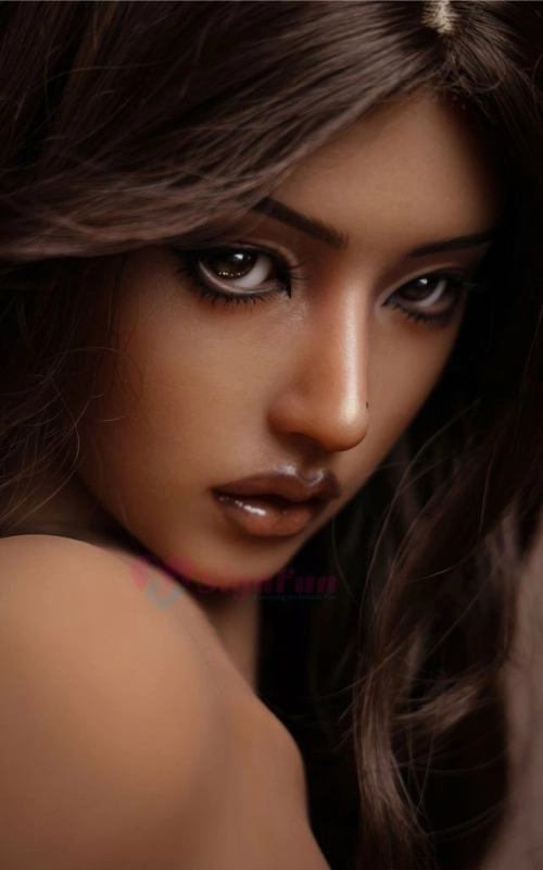 Zuri, tu novia totalmente servicial • SiliconGirls