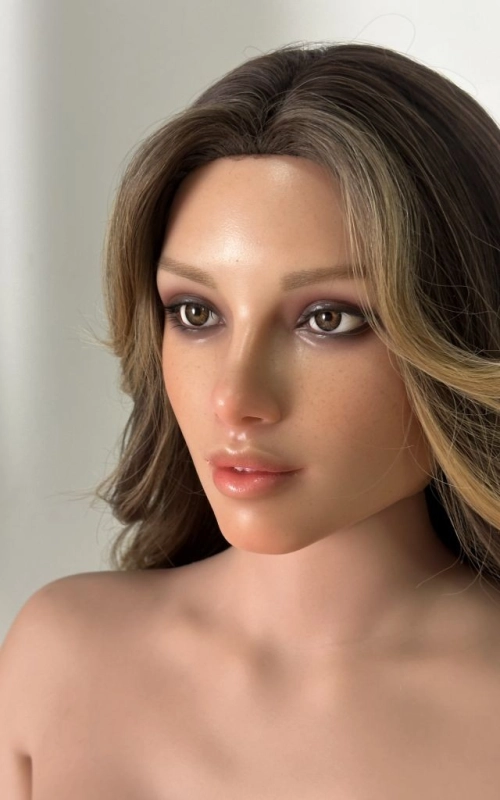 Anya, sensual y ardiente • SiliconGirls