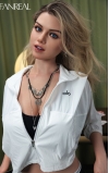 Nina, una chica con ganas de marcha • SiliconGirls